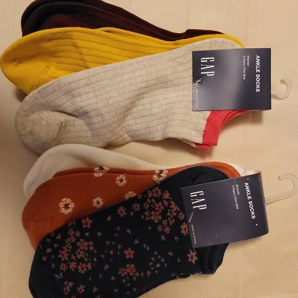 Women's Socks